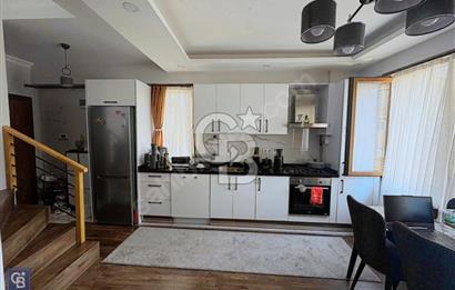 Kemerburgaz meydanda satılık 2+1 lüx daire