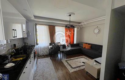 Kemerburgaz meydanda satılık 2+1 lüx daire