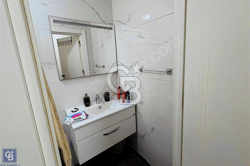 Kemerburgaz meydanda satılık 2+1 lüx daire