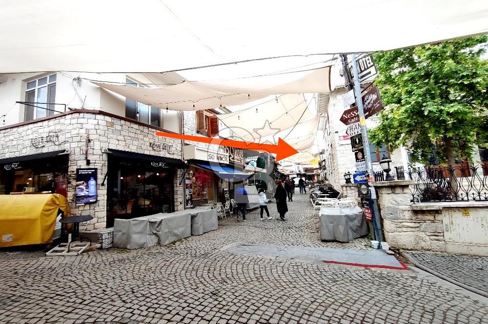 URLA SANAT SOKAĞININ EN İŞLEK YERİNDE SATILIK DÜKKAN FIRSATI!! 