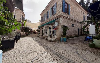 URLA SANAT SOKAĞININ EN İŞLEK YERİNDE SATILIK DÜKKAN FIRSATI!! 