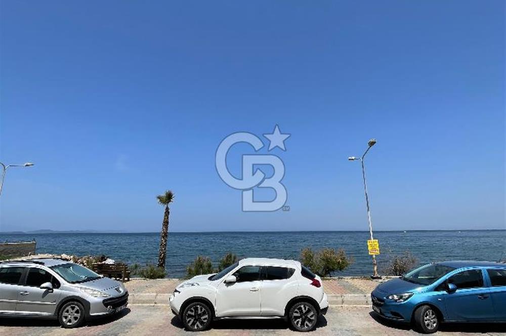 Güzelbahçe Siteler'de Yalı Dairesi ve Muhteşem Deniz Manzarası
