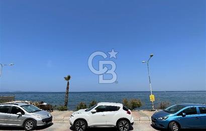 Güzelbahçe Siteler'de Yalı Dairesi ve Muhteşem Deniz Manzarası