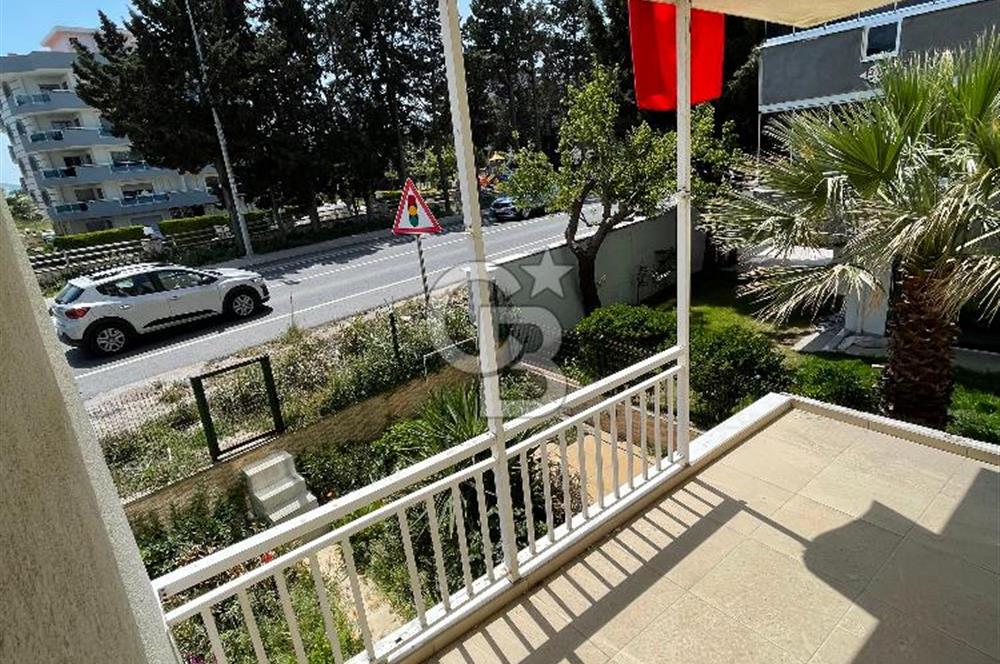 Güzelbahçe Siteler'de Yalı Dairesi ve Muhteşem Deniz Manzarası