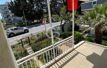 Güzelbahçe Siteler'de Yalı Dairesi ve Muhteşem Deniz Manzarası