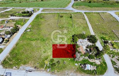ARNAVUTKÖY HADIMKÖY DE MÜSTAKİL VİLLA İMARLI 261 M2 ARSA