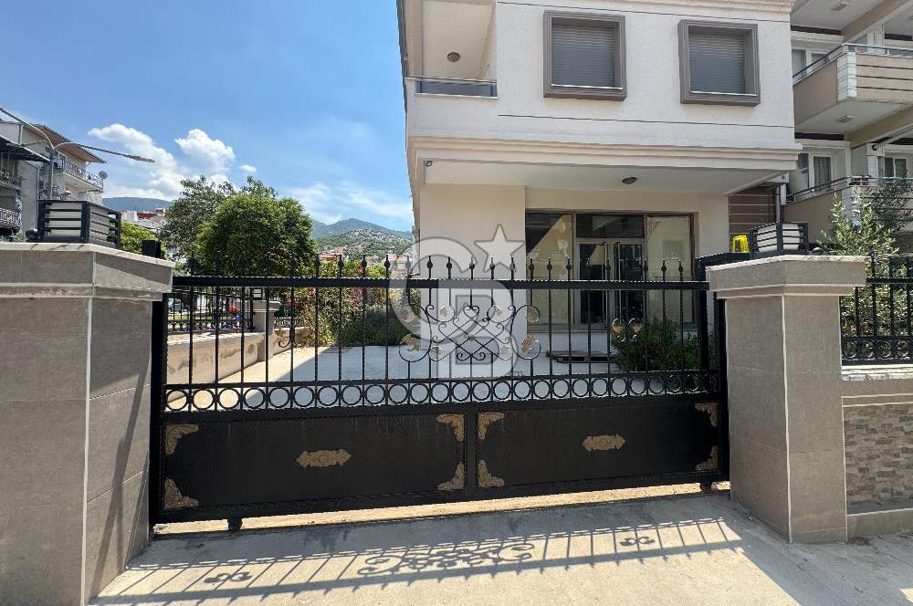 BORNOVA GÜRPINAR'DA SAĞLIK OCAĞI YAKINI 110 M2 KİRALIK DÜKKAN