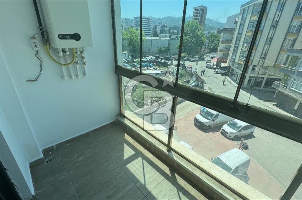 100. Yıl Bulvarı Üzerinde, Tabela değeri yüksek 1+1 Kiralık Ofis/Daire – Merkezi Konum!