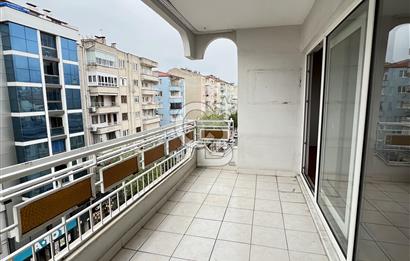 İSTİKLAL CADDESİ ÜZERİNDE 170 M² 3+1 KİRALIK DAİRE