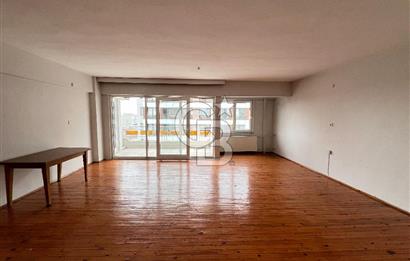 İSTİKLAL CADDESİ ÜZERİNDE 170 M² 3+1 KİRALIK DAİRE