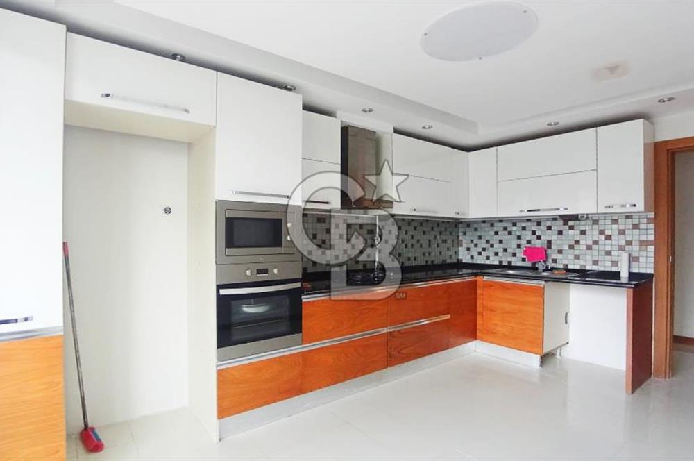 Mavişehir Yalı Mahallesinde Merkezi Konumlu Kiralık 3+1 Daire