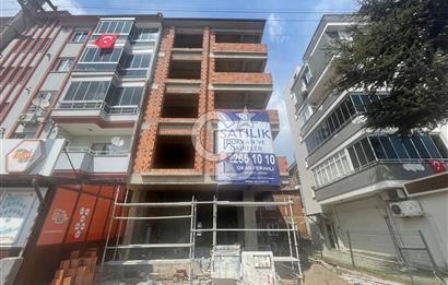CB KiNG'DEN CENGİZ TOPEL CADDESİNDE 2+1 SATILIK SIFIR DAİRE