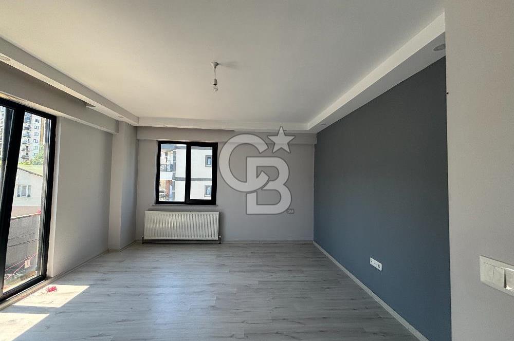 Tuzla Aydınlı Pia Turkuaz Boş Önü Açık 2+1 Satılık Daire