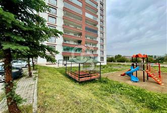 ELMADAĞ HASANOĞLAN'DA SAMSUN YOLA YAKIN SİTEDE SATILIK 3+1 DAİRE