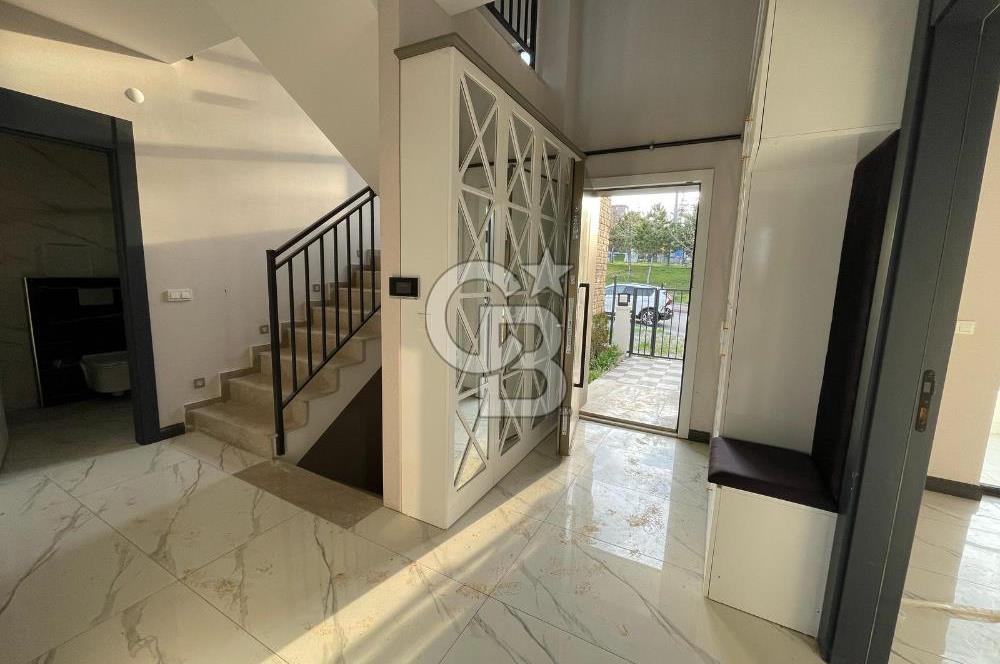 ANKARA HAKİMLER KÖYÜNDE ULTRA LÜKS 5+1 SATILIK SIFIR VİLLA