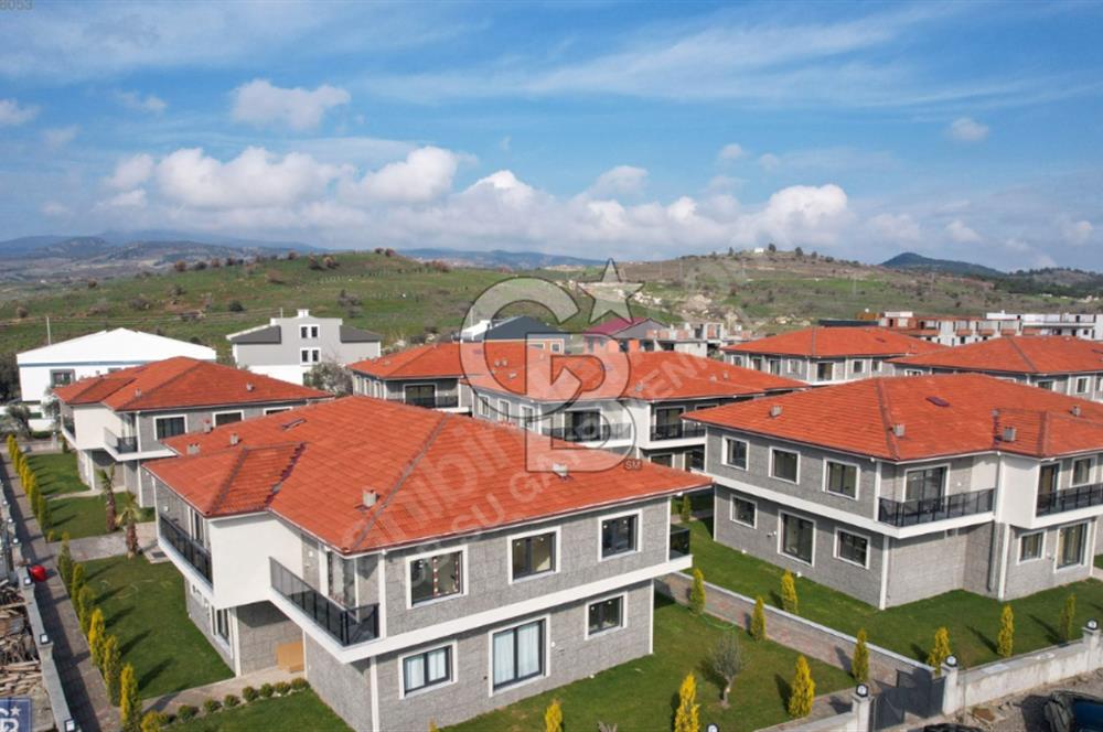 ÇANDARLI MERKEZDE 1+1 SATILIK DAİRE
