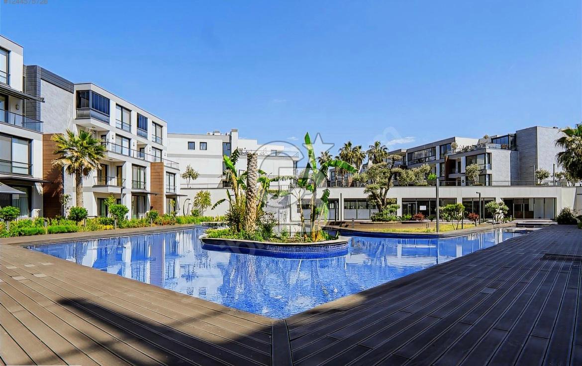 Cihad Karman'dan Landor Gaziemir Sitesinde Satılık Daire