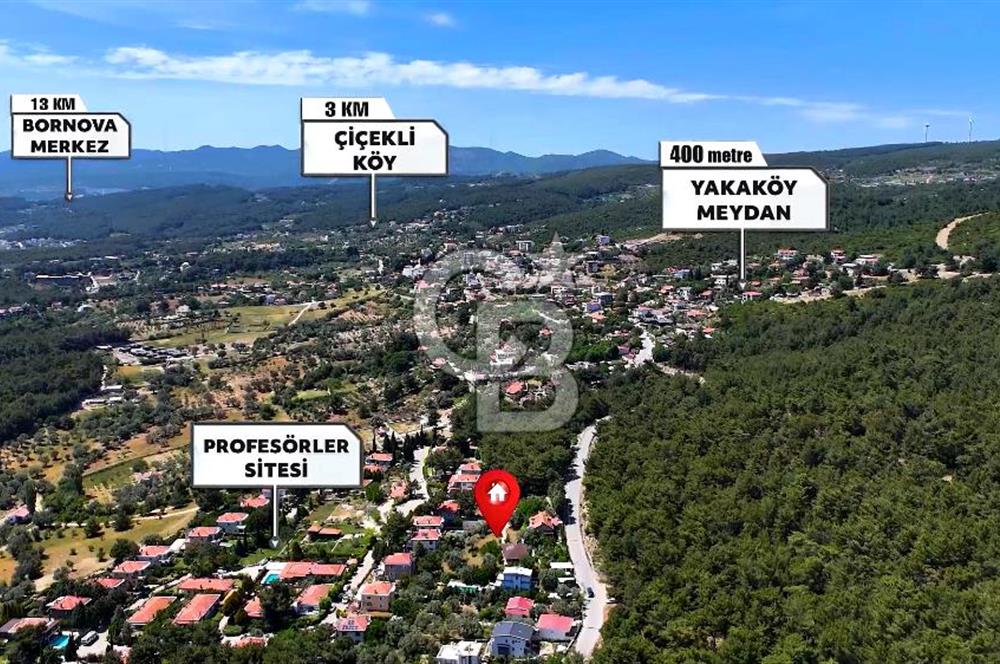 Yakaköy Profesörler Sitesinde 1930m2 İçerisinde Müstakil Ev