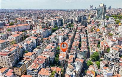 Cihangirin Kalbinde Müstakil Bahçeli Lüks Daire