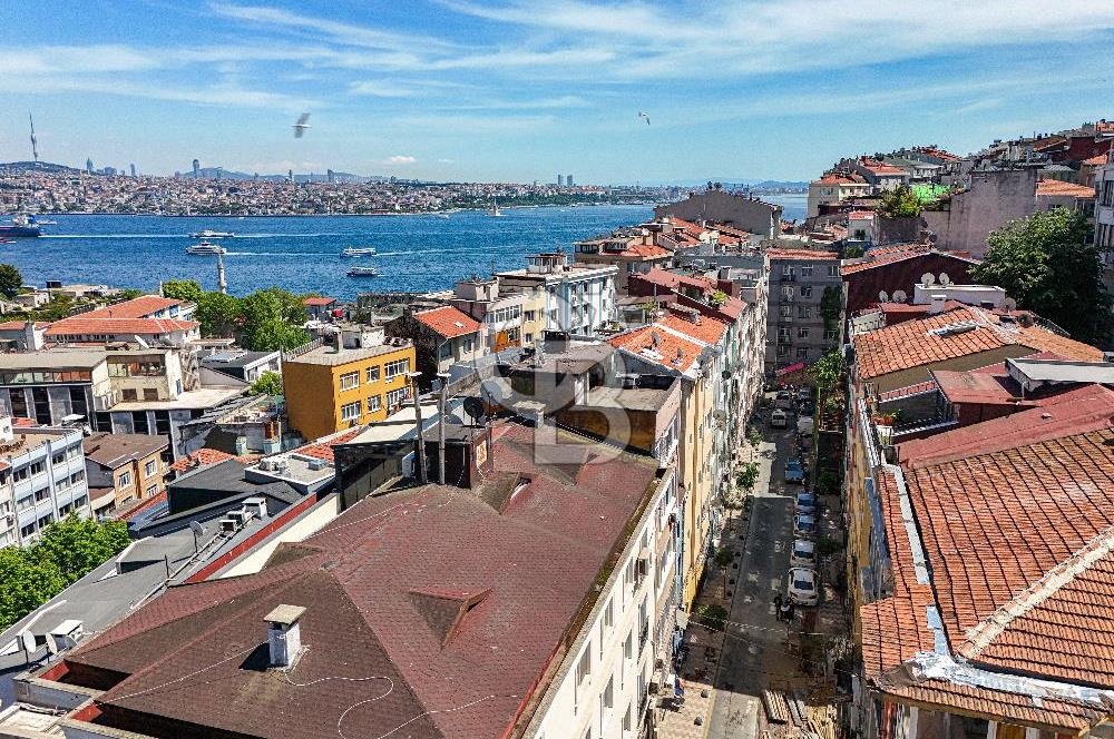 Cihangirin Kalbinde Müstakil Bahçeli Lüks Daire