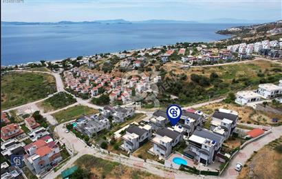 ÇANDARLI KONAKLARIN'DA SATILIK 4+1 VİLLA