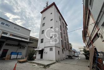 CB Yalı'dan Bornova Işıklar'da Satılık Dükkan