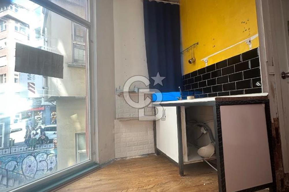 GALATA KULESİNE ADIM MESAFEDE TARİHİ BİNADA KİRALIK OFİS / BÜRO
