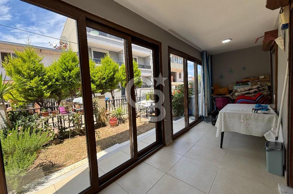 ÜRKMEZ'DE BAHÇELİ SAHİLE 200 MT FULL EŞYALI 3+1 DUBLEKS YAZLIK