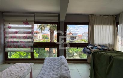 ÜRKMEZ'DE BAHÇELİ SAHİLE 200 MT FULL EŞYALI 3+1 DUBLEKS YAZLIK