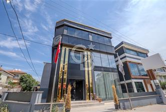 İzmir Menderes'te 4 Katlı Komple Satılık İşyeri
