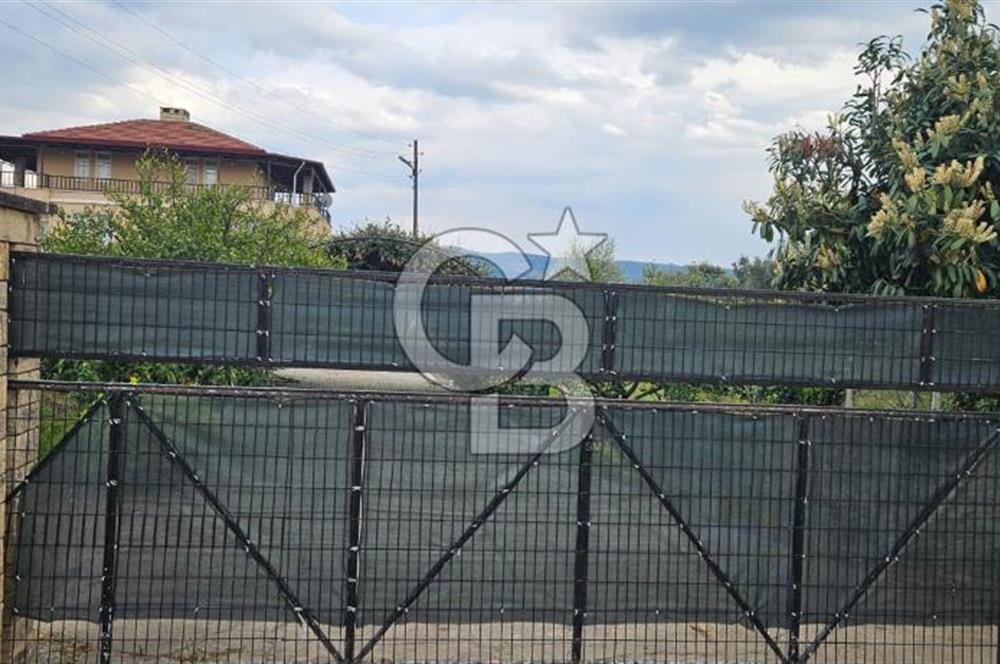 ALTINOVA CUMHURİYET MAH. 5350 M2 ARAZİ VE İÇİNDE SATILIK VİLLA!