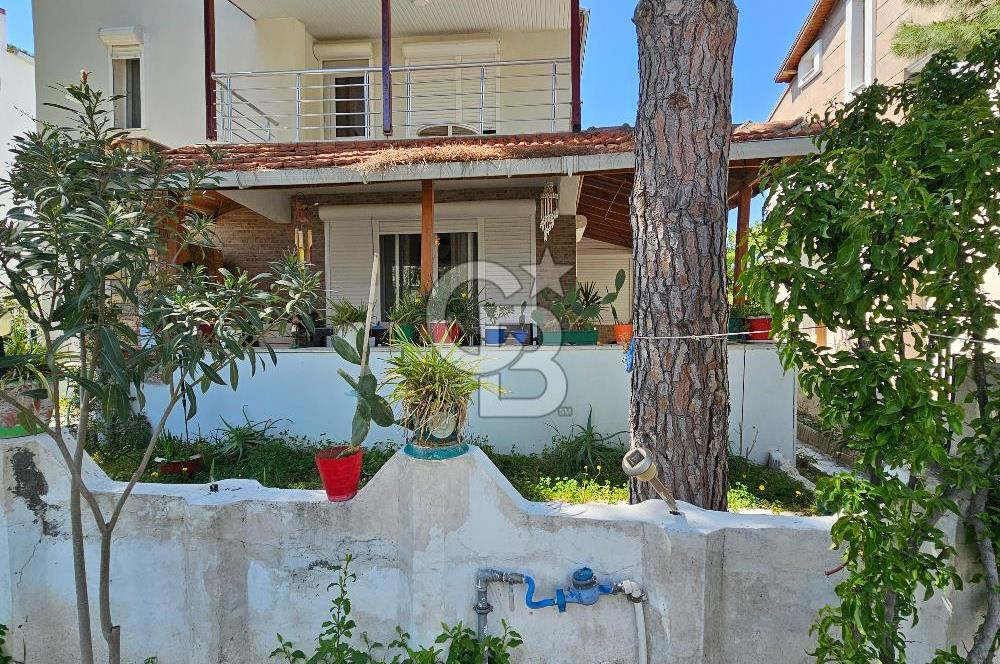 Mordoğan'da Site içi Full Eşyalı 5+1 Kiralık Tripleks