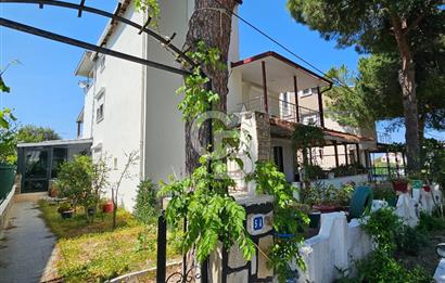 Mordoğan'da Site içi Full Eşyalı 5+1 Kiralık Tripleks