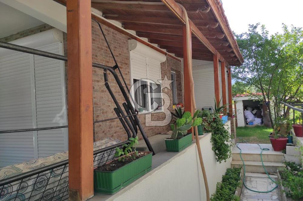 Mordoğan'da Site içi Full Eşyalı 5+1 Kiralık Tripleks
