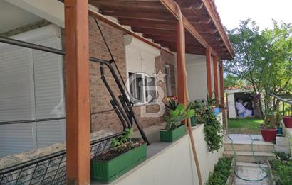 Mordoğan'da Site içi Full Eşyalı 5+1 Kiralık Tripleks