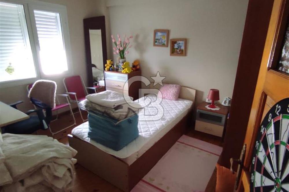 Mordoğan'da Site içi Full Eşyalı 5+1 Kiralık Tripleks