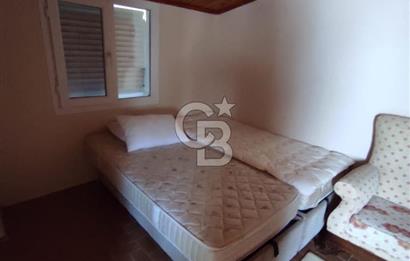 Mordoğan'da Site içi Full Eşyalı 5+1 Kiralık Tripleks