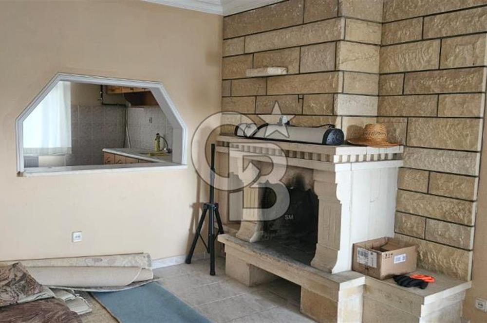 ALTINOVA CUMHURİYET MAH. 5350 M2 ARAZİ VE İÇİNDE SATILIK VİLLA!