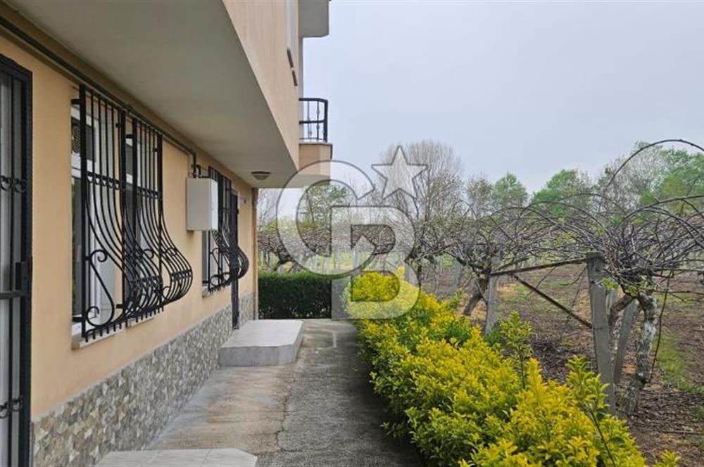 ALTINOVA CUMHURİYET MAH. 5350 M2 ARAZİ VE İÇİNDE SATILIK VİLLA!