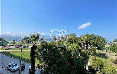Bostanlıda Full Deniz Manzaralı Ferah 3+1 Kiralık Daire