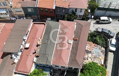 Ortaköyün Kalbinde, Bahçeli ve 3 Katlı Ahşap Ev Eşsiz Yatırım
