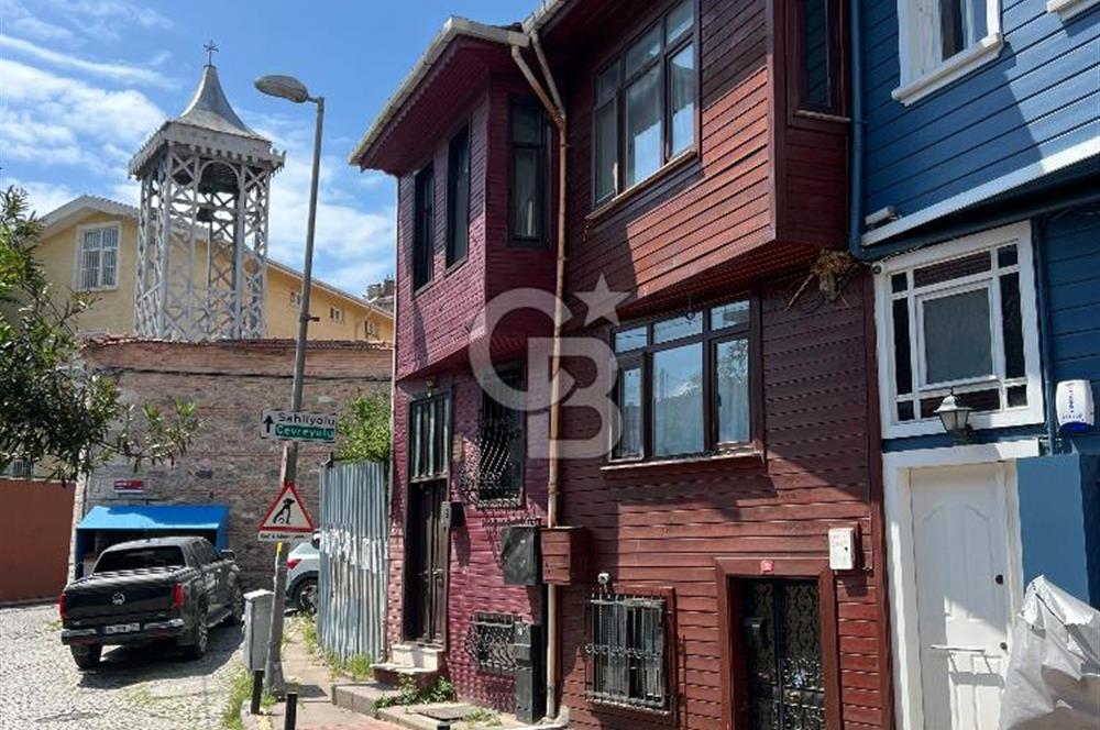 Ortaköyün Kalbinde, Bahçeli ve 3 Katlı Ahşap Ev Eşsiz Yatırım