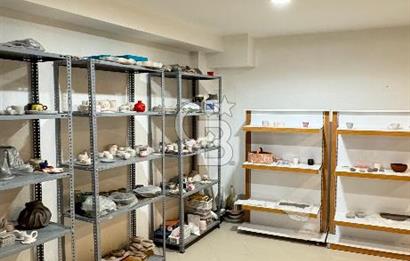 ÇEKMEKÖY MİMAR SİNAN'DA SATILIK 255 M2 2 KATLI DÜKKAN