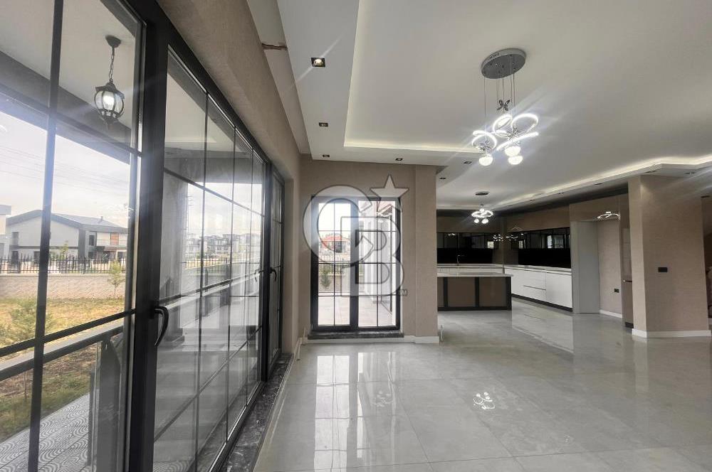 Cb Vizyon Tuğba ERKAL'dan Full Yapılı Mükemmel Fırsat Villa