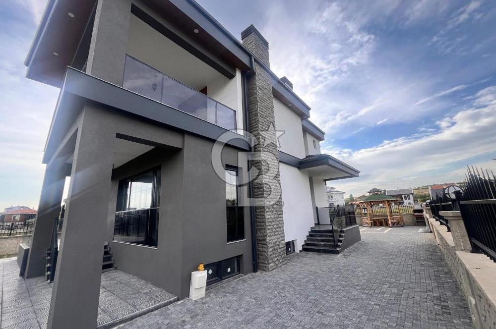 Cb Vizyon Tuğba ERKAL'dan Full Yapılı Mükemmel Fırsat Villa
