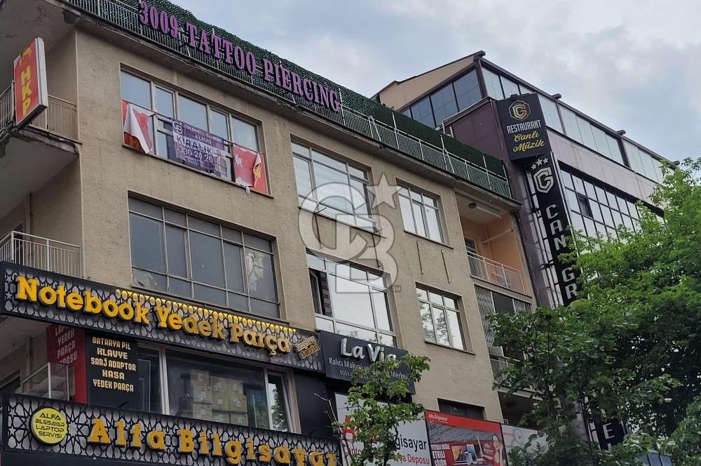 KIZILAY KARANFİL 1 SOKAKTA İŞYERİNE DE UYGUN KİRALIK DAİRE