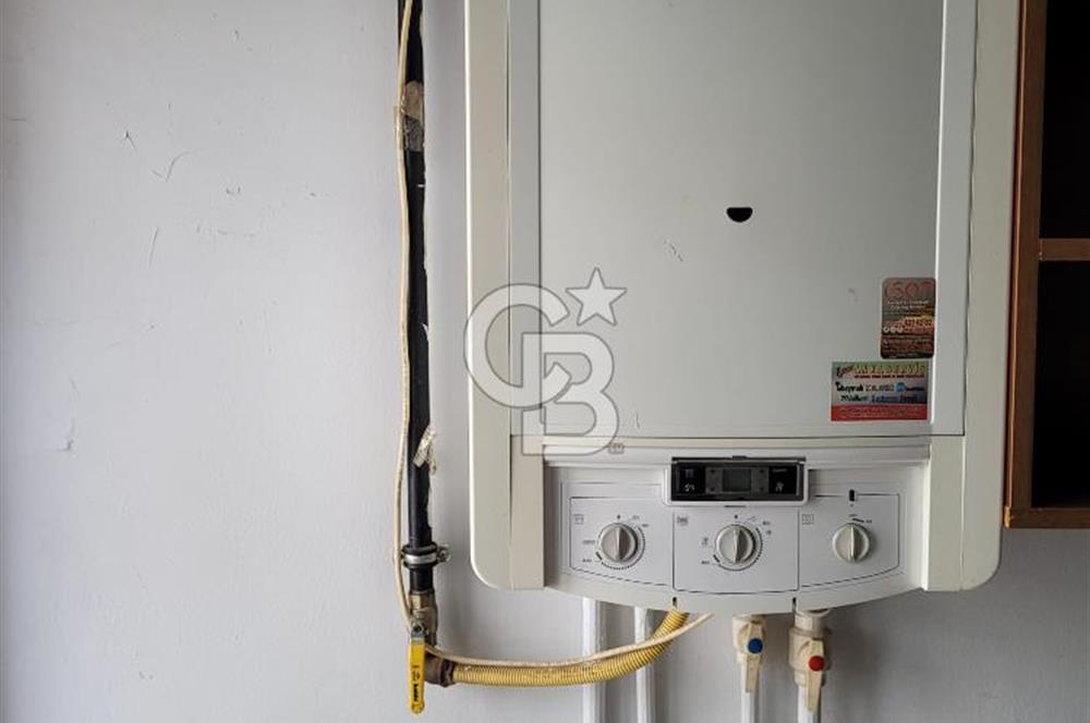 KIZILAY KARANFİL 1 SOKAKTA İŞYERİNE DE UYGUN KİRALIK DAİRE