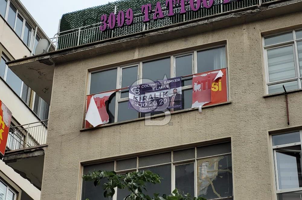 KIZILAY KARANFİL 1 SOKAKTA İŞYERİNE DE UYGUN KİRALIK DAİRE