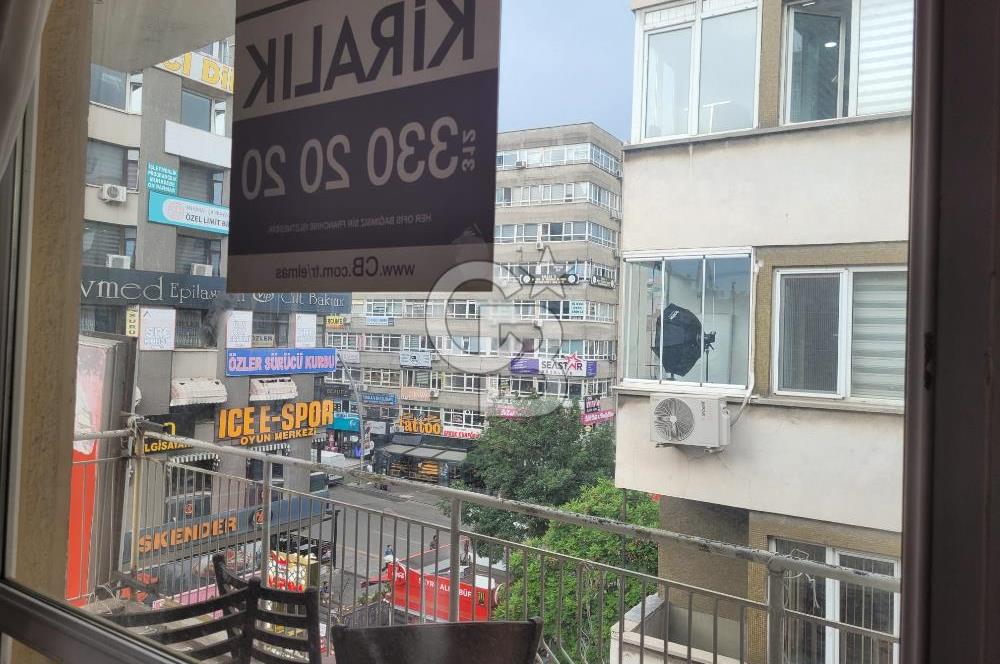 KIZILAY KARANFİL 1 SOKAKTA İŞYERİNE DE UYGUN KİRALIK DAİRE