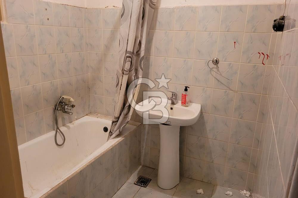 KIZILAY KARANFİL 1 SOKAKTA İŞYERİNE DE UYGUN KİRALIK DAİRE